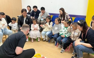 英语幼儿培训各阶段有何表现特点？