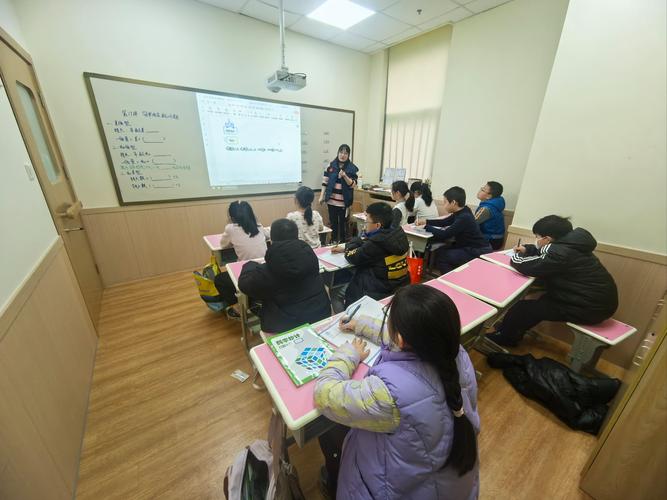 乌鲁木齐小学英语培训班怎么选？-第1张图片-厚德教育培训