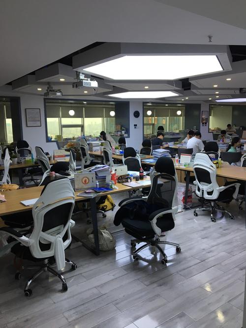 出国前英语口语培训怎么选才高效？-第1张图片-厚德教育培训