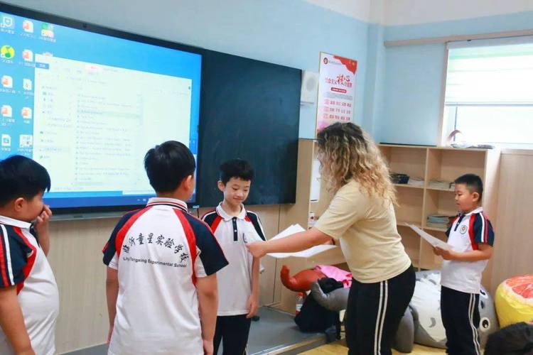 临沂英语外教培训机构哪家好？-第1张图片-厚德教育培训