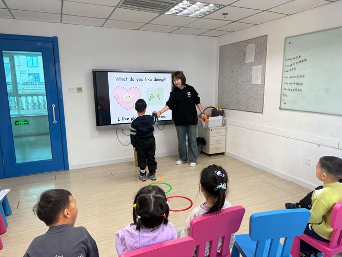 英孚企业英语培训，如何定向定制？-第1张图片-厚德教育培训