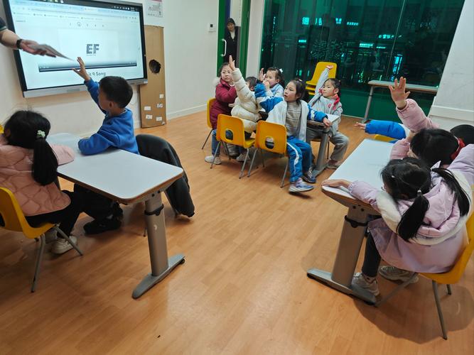 少儿英语试讲视频，家长如何选？-第1张图片-厚德教育培训