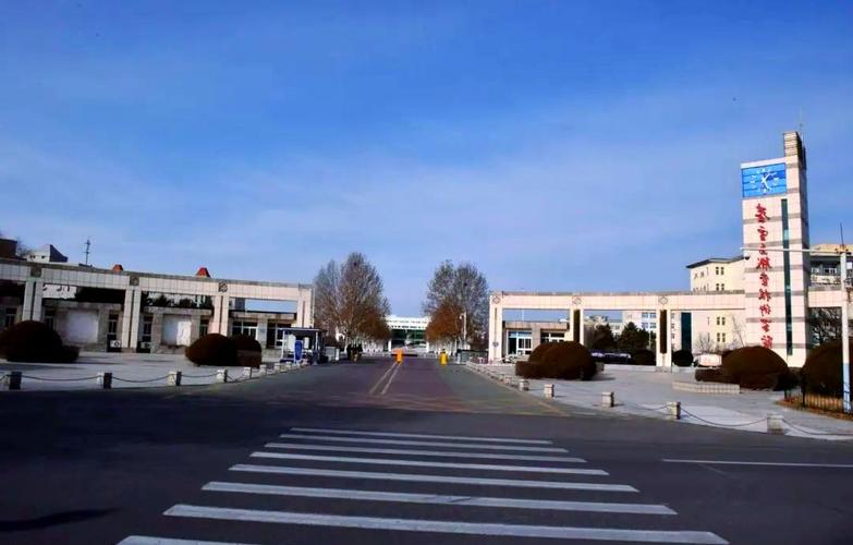 秦皇岛职业单招2025-第1张图片-厚德教育培训 秦皇岛职业单招2025-第1张图片-厚德教育培训