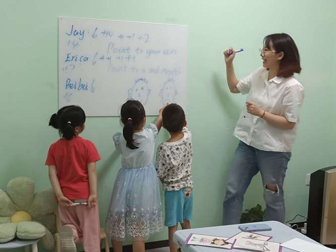 深圳少儿英语培训教师，如何成为高薪受欢迎的启蒙导师？-第1张图片-厚德教育培训