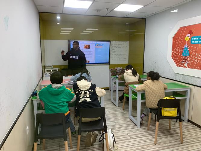 少儿英语特色培训项目有何独特优势？-第3张图片-厚德教育培训