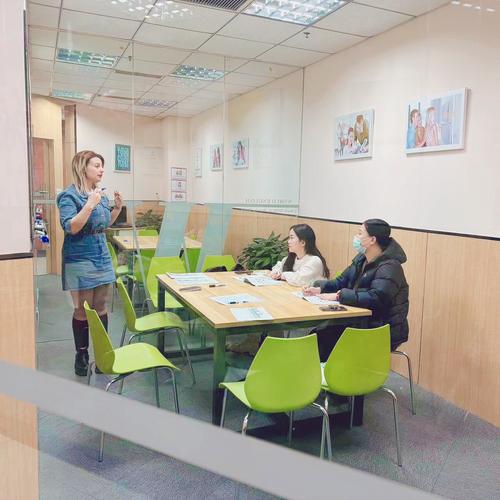 外贸工作帮忙培训英语-第1张图片-厚德教育培训 外贸工作帮忙培训英语-第1张图片-厚德教育培训