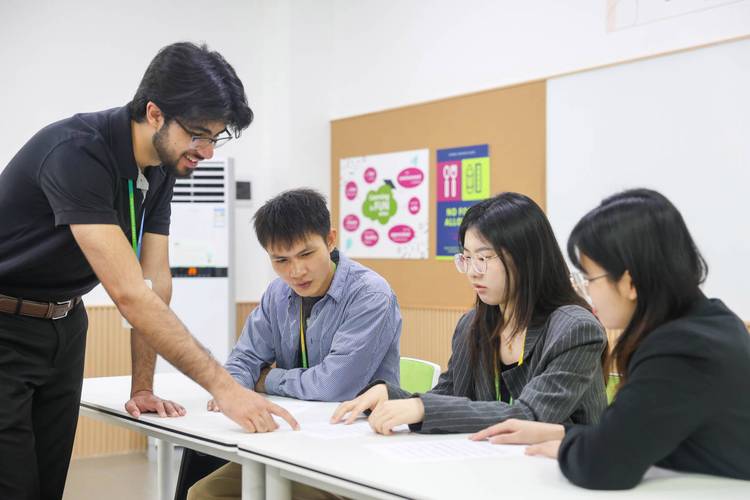 广州小学英语网训怎么选?-第2张图片-厚德教育培训 广州小学英语网训怎么选?-第2张图片-厚德教育培训