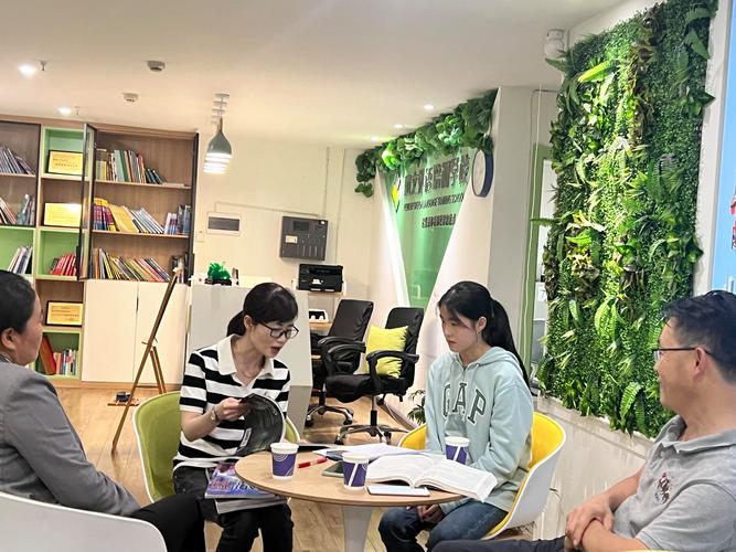 昆明成人英语机构哪家好？-第1张图片-厚德教育培训