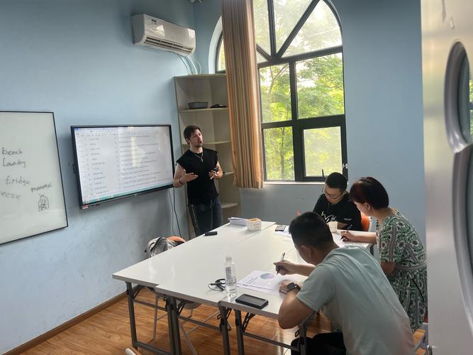 上海外教英语培训学校怎么选？-第1张图片-厚德教育培训