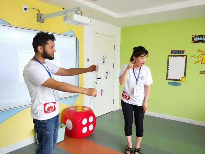 文登少儿英语培训机构-第1张图片-厚德教育培训 文登少儿英语培训机构-第1张图片-厚德教育培训