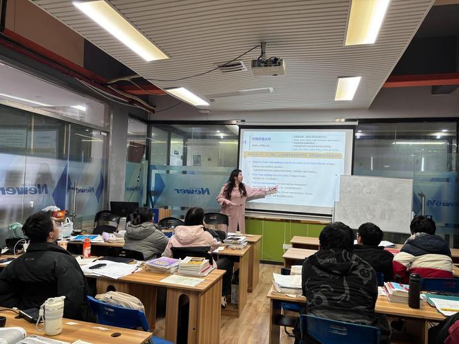 英语口语考试培训视频怎么学才高效?-第3张图片-厚德教育培训 英语口语考试培训视频怎么学才高效?-第3张图片-厚德教育培训