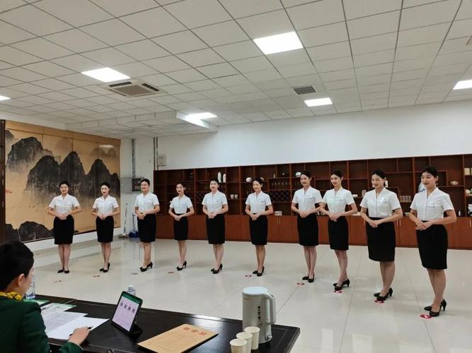 单招空中乘务专业面试-第2张图片-厚德教育培训