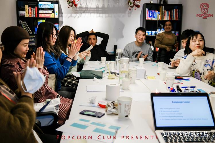 上海成人英语培训怎么选？-第1张图片-厚德教育培训