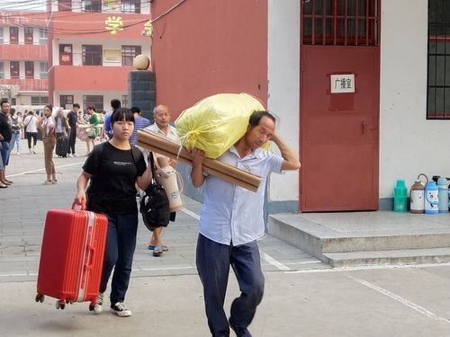 舞阳二高2025单招怎么报名？-第2张图片-厚德教育培训